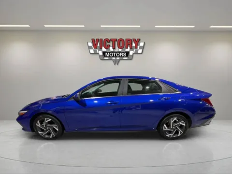 Photos of 2025 Hyundai Elantra SEL Convenience 4dr Sedan for sale in Lake Orion, MI at Victory Motors Lake Orion