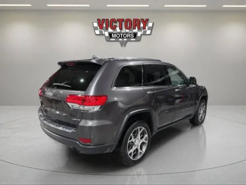 More photos of 2019 Jeep Grand Cherokee Limited 4x4 4dr SUV at Victory Motors Lake Orion, MI