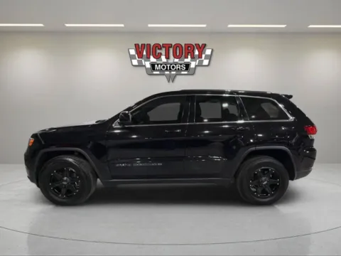 Photos of 2022 Jeep Grand Cherokee WK Laredo E 4x4 4dr SUV for sale in Lake Orion, MI at Victory Motors Lake Orion