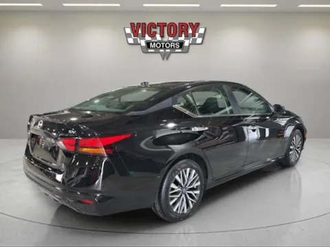 More photos of 2025 Nissan Altima 2.5 SV 4dr Sedan at Victory Motors Lake Orion, MI