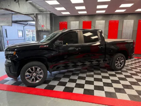 More photos of 2020 Chevrolet Silverado 1500 RST 4x4 4dr Crew Cab 5.8 ft. SB at Victory Motors Lake Orion, MI