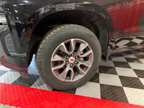 More photos of 2020 Chevrolet Silverado 1500 RST 4x4 4dr Crew Cab 5.8 ft. SB at Victory Motors Lake Orion, MI