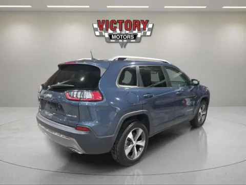 More photos of 2020 Jeep Cherokee Limited 4x4 4dr SUV at Victory Motors Lake Orion, MI