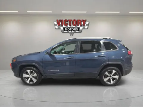 Photos of 2020 Jeep Cherokee Limited 4x4 4dr SUV for sale in Lake Orion, MI at Victory Motors Lake Orion