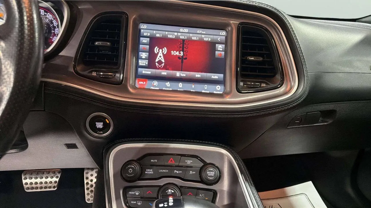 2022 Dodge Challenger R/T - Photo 11