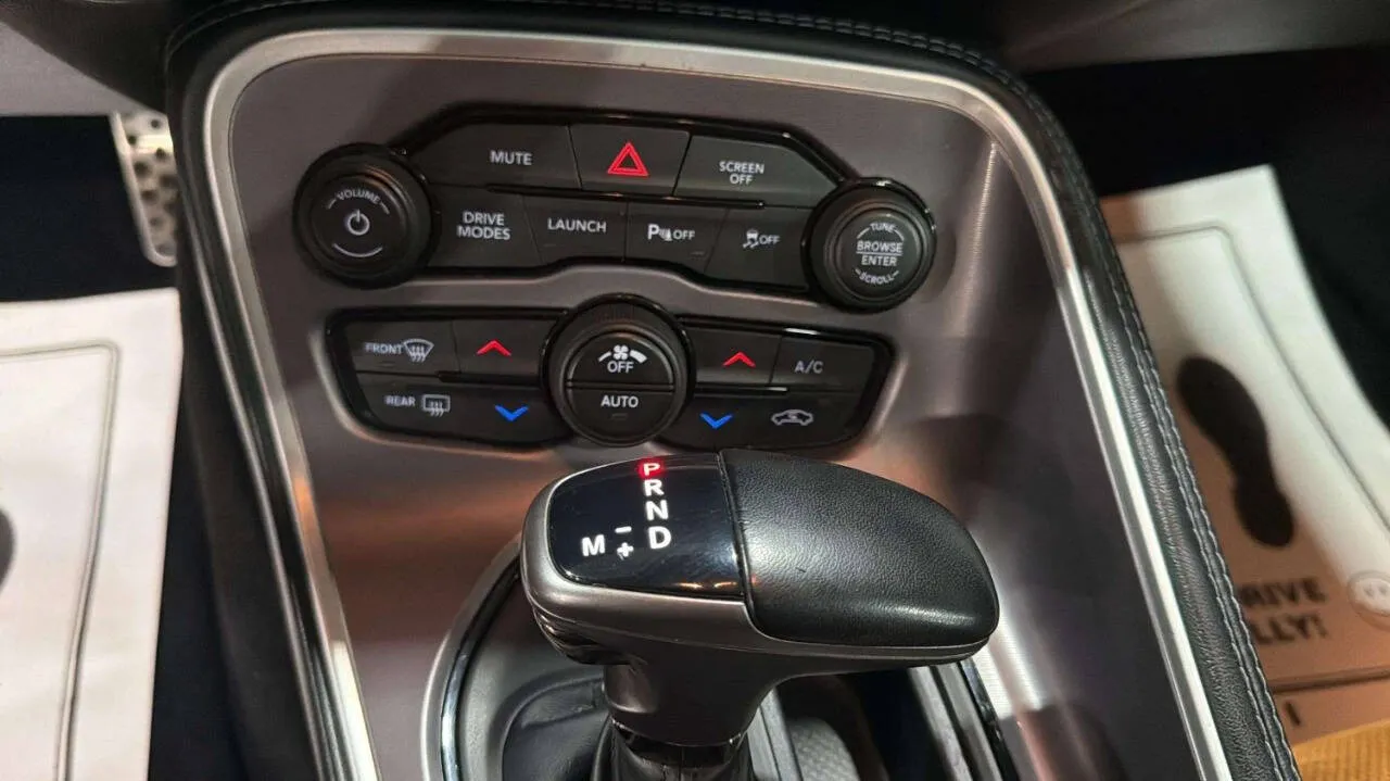 2022 Dodge Challenger R/T - Photo 17