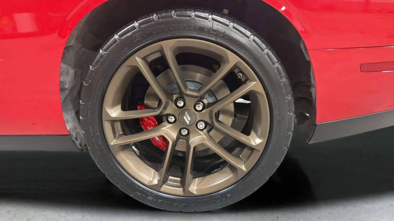 2022 Dodge Challenger R/T - Photo 35