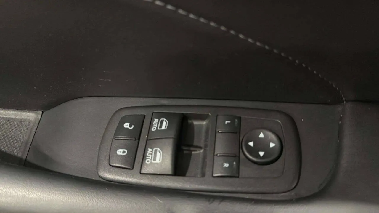 2022 Dodge Challenger R/T - Photo 21