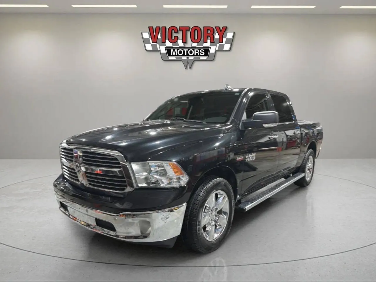 Black 2018 RAM 1500 Big Horn 4x4 4dr Crew Cab 5.5 ft. SB Pickup for sale in Lake Orion, MI