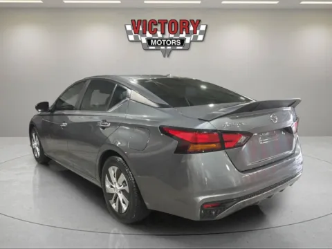 Another view of 2019 Nissan Altima 2.5 S 4dr Sedan for sale in Lake Orion, MI at Victory Motors Lake Orion