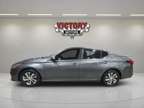 Photos of 2019 Nissan Altima 2.5 S 4dr Sedan for sale in Lake Orion, MI at Victory Motors Lake Orion