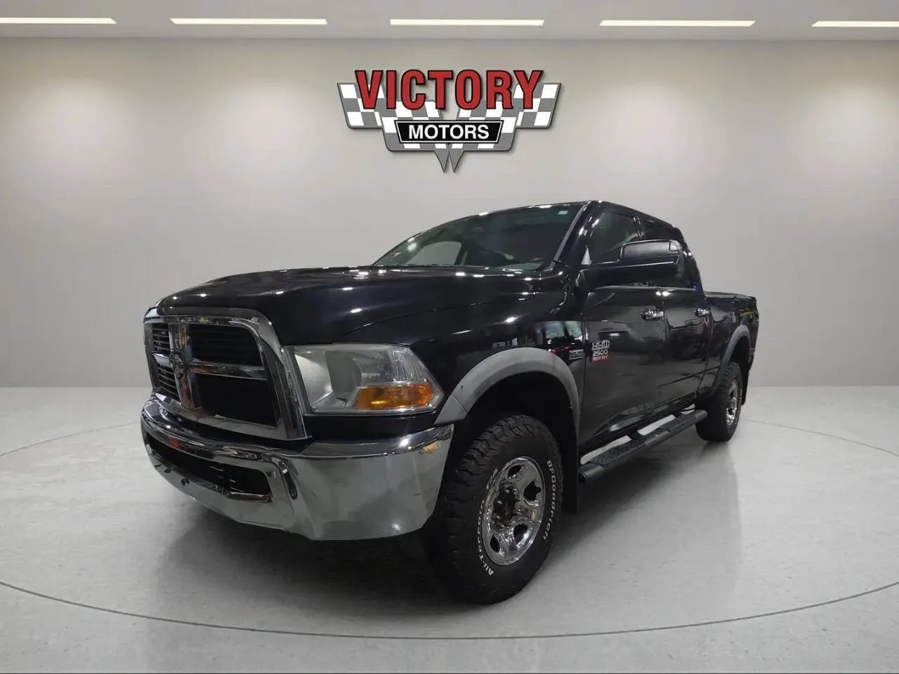 Black 2011 RAM 2500 SLT 4x4 4dr Crew Cab 8 ft. LB Pickup for sale in Lake Orion, MI