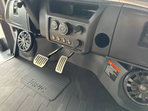 More photos of 2026 Epic Carts E40FX at Victory Motors Lake Orion, MI