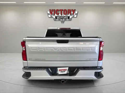 More photos of 2022 Chevrolet Silverado 1500 Limited Custom 4x4 4dr Double Cab 6.6 ft. SB at Victory Motors Lake Orion, MI