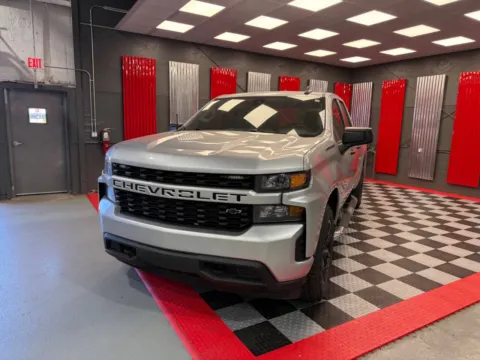 Silver 2022 Chevrolet Silverado 1500 Limited Custom 4x4 4dr Double Cab 6.6 ft. SB for sale in Lake Orion, MI