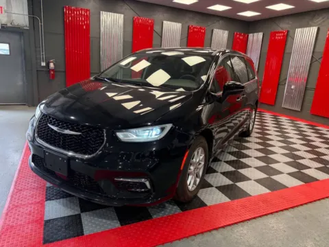 Another view of 2023 Chrysler Pacifica Touring L 4dr Mini Van for sale in Lake Orion, MI at Victory Motors Lake Orion