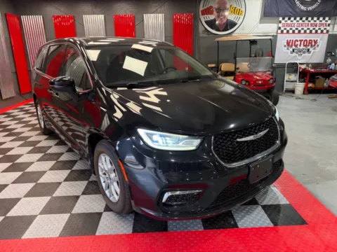 Black 2023 Chrysler Pacifica Touring L 4dr Mini Van for sale in Lake Orion, MI