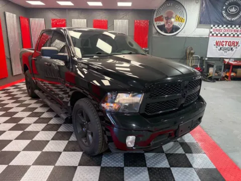 Another view of 2019 RAM 1500 Classic SLT 4x4 4dr Crew Cab 5.5 ft. SB Pickup for sale in Lake Orion, MI at Victory Motors Lake Orion