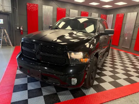 Black 2019 RAM 1500 Classic SLT 4x4 4dr Crew Cab 5.5 ft. SB Pickup for sale in Lake Orion, MI