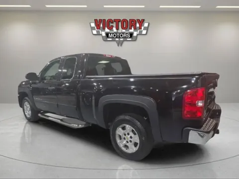 Another view of 2009 Chevrolet Silverado 1500 LT 4x2 4dr Extended Cab 6.5 ft. SB for sale in Lake Orion, MI at Victory Motors Lake Orion