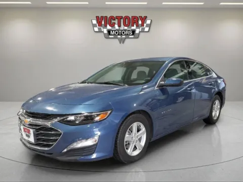Blue 2025 Chevrolet Malibu LT 4dr Sedan w/1LT for sale in Lake Orion, MI
