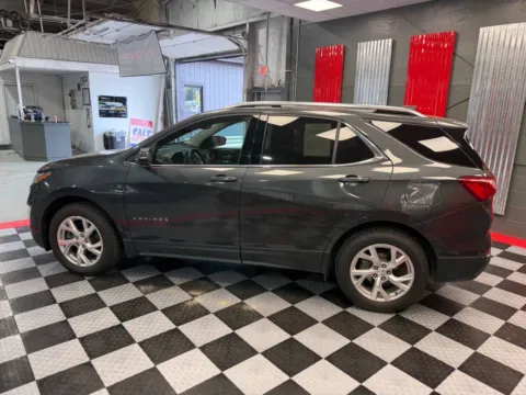 More photos of 2018 Chevrolet Equinox LT 4x4 4dr SUV w/2LT at Victory Motors Lake Orion, MI