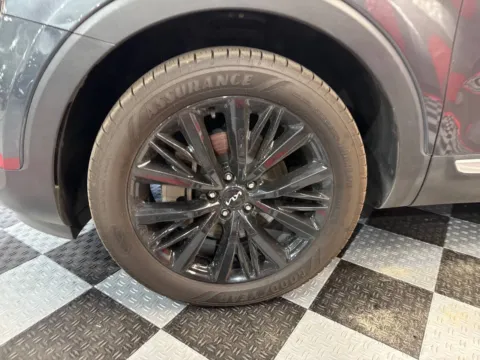 More photos of 2022 Kia Telluride SX AWD 4dr SUV at Victory Motors Lake Orion, MI