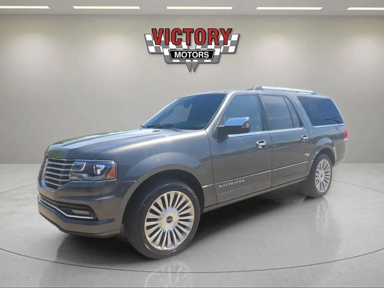Gray 2017 Lincoln Navigator L Select 4x4 4dr SUV for sale in Lake Orion, MI