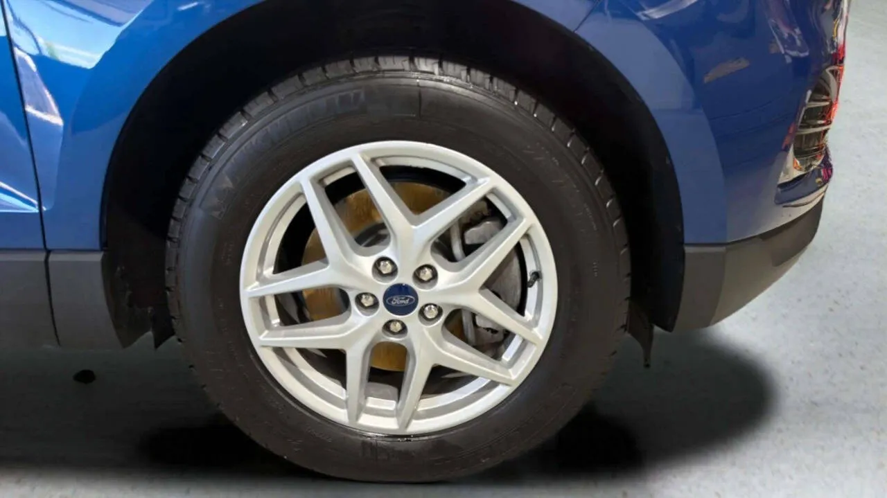 2022 Ford Edge SEL - Photo 33