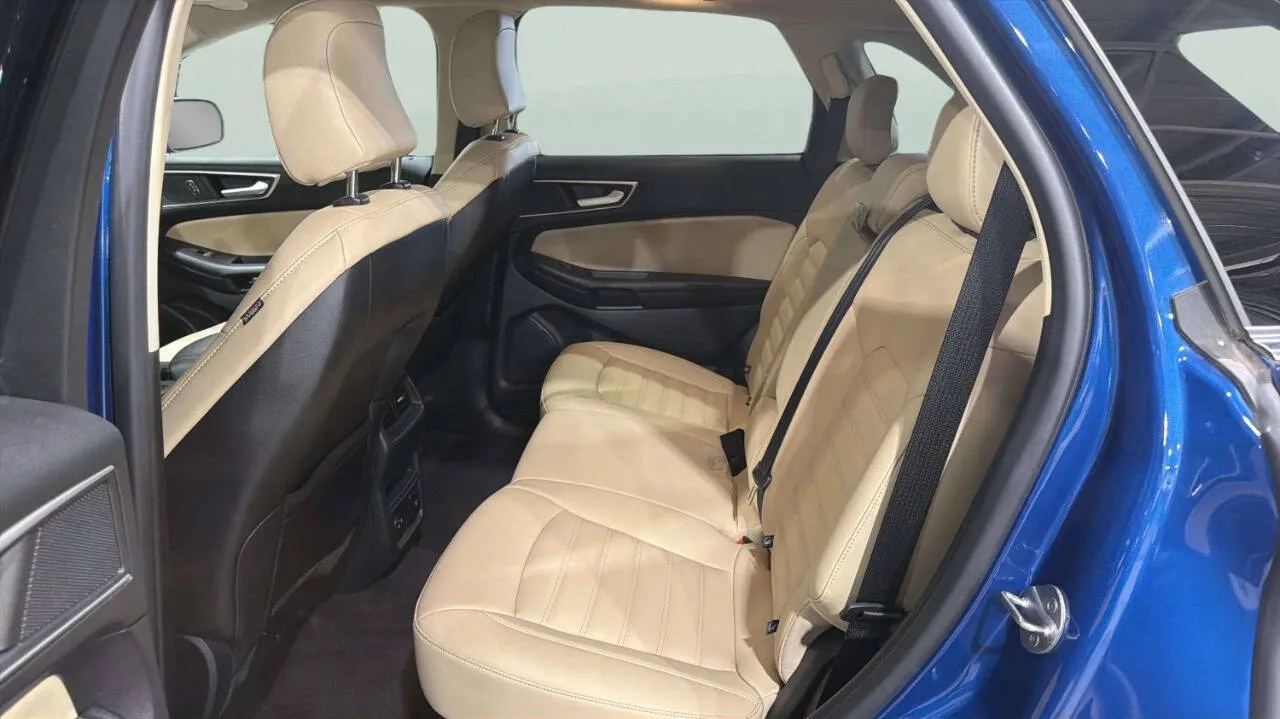 2022 Ford Edge SEL - Photo 14