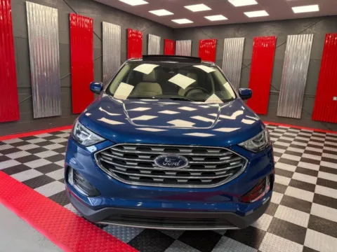 Photos of 2022 Ford Edge SEL AWD 4dr Crossover for sale in Lake Orion, MI at Victory Motors Lake Orion