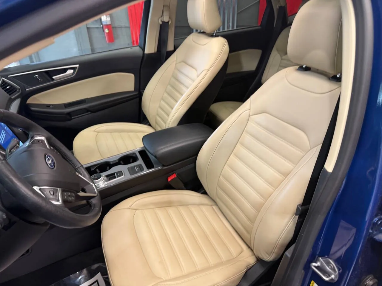 2022 Ford Edge SEL - Photo 15
