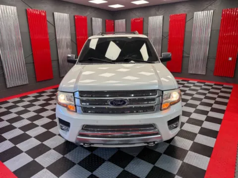 Photos of 2017 Ford Expedition Platinum 4x4 4dr SUV for sale in Lake Orion, MI at Victory Motors Lake Orion