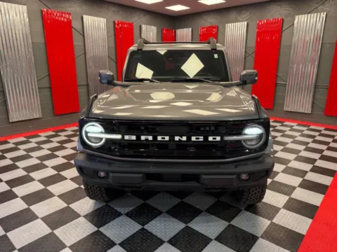 Another view of 2022 Ford Bronco Outer Banks Advanced 4x4 4dr SUV for sale in Lake Orion, MI at Victory Motors Lake Orion