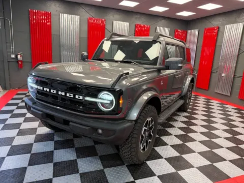 Gray 2022 Ford Bronco Outer Banks Advanced 4x4 4dr SUV for sale in Lake Orion, MI