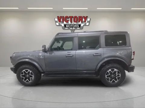 Photos of 2022 Ford Bronco Outer Banks Advanced 4x4 4dr SUV for sale in Lake Orion, MI at Victory Motors Lake Orion