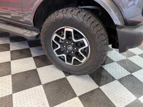 More photos of 2022 Ford Bronco Outer Banks Advanced 4x4 4dr SUV at Victory Motors Lake Orion, MI