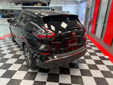 More photos of 2021 Nissan Murano SV AWD 4dr SUV at Victory Motors Lake Orion, MI