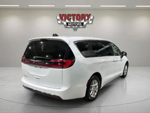 More photos of 2023 Chrysler Pacifica Touring L 4dr Mini Van at Victory Motors Lake Orion, MI