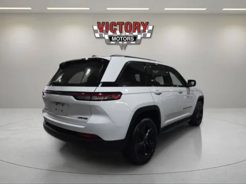 More photos of 2024 Jeep Grand Cherokee Limited 4x4 4dr SUV at Victory Motors Lake Orion, MI