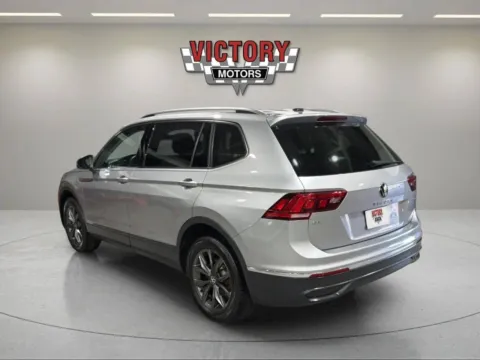 Another view of 2022 Volkswagen Tiguan SE 4Motion AWD 4dr SUV for sale in Lake Orion, MI at Victory Motors Lake Orion