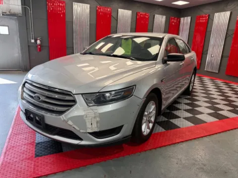 Photos of 2014 Ford Taurus SE 4dr Sedan for sale in Lake Orion, MI at Victory Motors Lake Orion