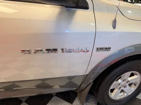 More photos of 2011 RAM 1500 SLT 4x4 4dr Quad Cab 6.3 ft. SB Pickup at Victory Motors Lake Orion, MI