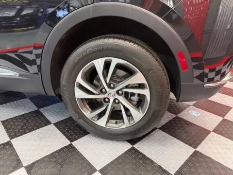 More photos of 2022 Buick Envision Essence AWD 4dr Crossover at Victory Motors Lake Orion, MI