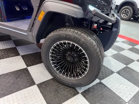 More photos of 2026 Epic Carts E60FX at Victory Motors Lake Orion, MI