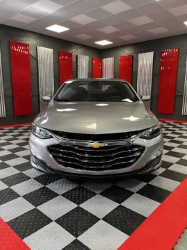 Photos of 2025 Chevrolet Malibu LT 4dr Sedan w/1LT for sale in Lake Orion, MI at Victory Motors Lake Orion
