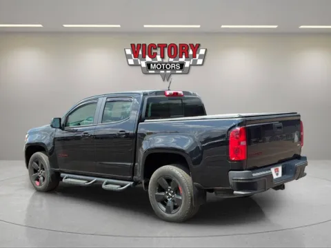 More photos of 2021 Chevrolet Colorado LT 4x4 4dr Crew Cab 5 ft. SB at Victory Motors Lake Orion, MI