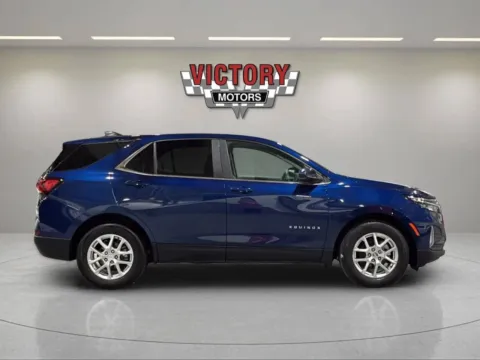 More photos of 2022 Chevrolet Equinox LT 4dr SUV w/1LT at Victory Motors Lake Orion, MI