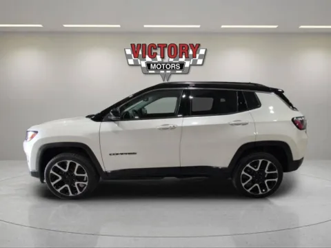 More photos of 2018 Jeep Compass Limited 4x4 4dr SUV at Victory Motors Lake Orion, MI