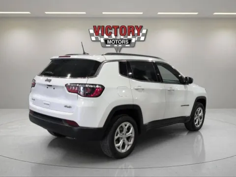 More photos of 2024 Jeep Compass Latitude 4x4 4dr SUV at Victory Motors Lake Orion, MI